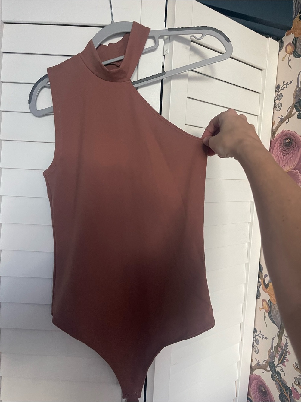 Abercrombie & Fitch One-Shoulder Mock Neck Bodysuit - Rust